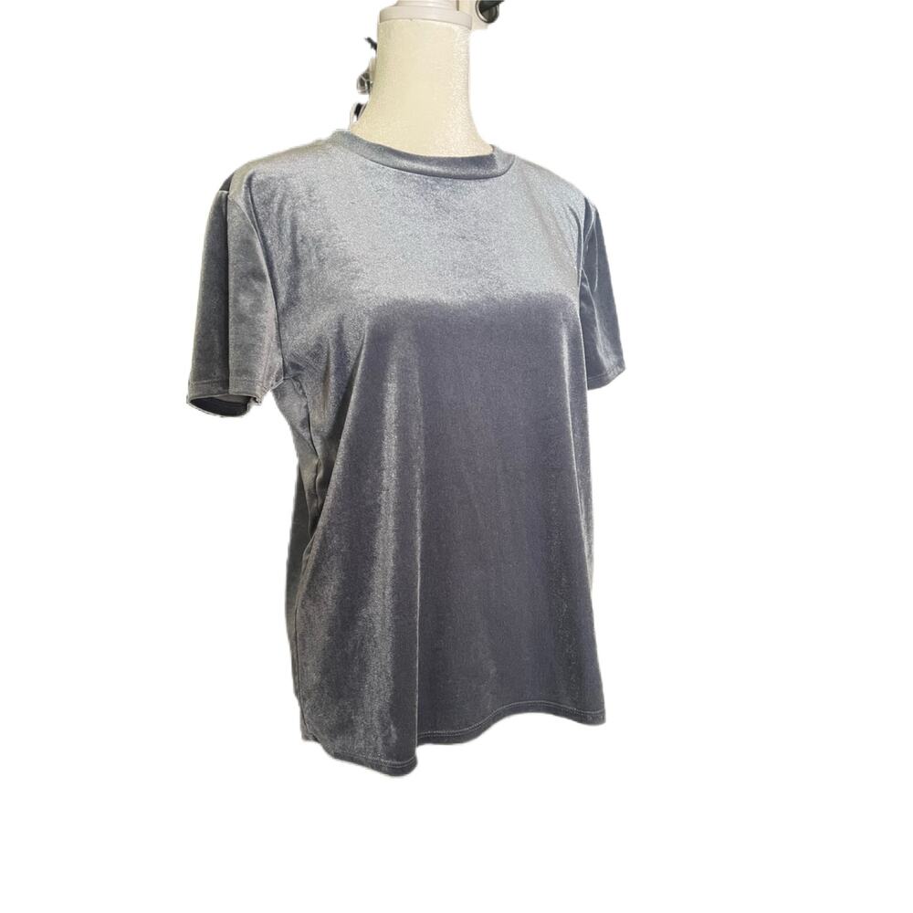 Forever 21 Velvet Powder Blue T Shirt Size M - Picture 2 of 5